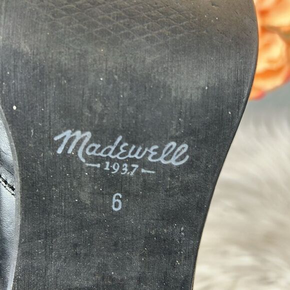 Madewell Ames Leather Ankle Bootie - Picture 11 of 11